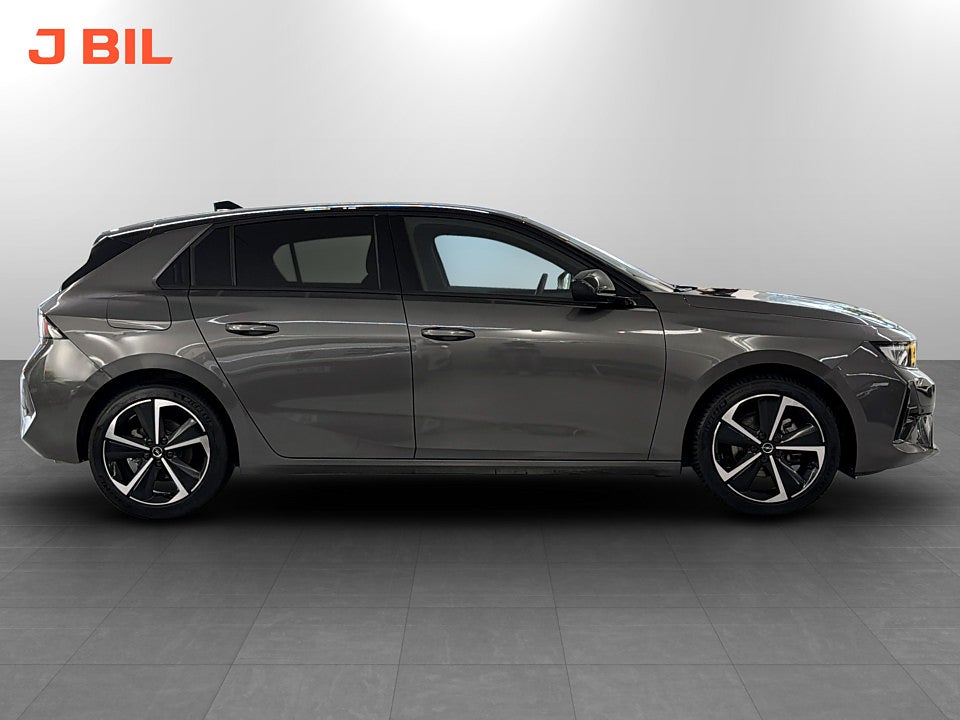 Bild på Opel Astra 5D GS 1.2 PT 130hk Aut B-KAMERA CARPLAY