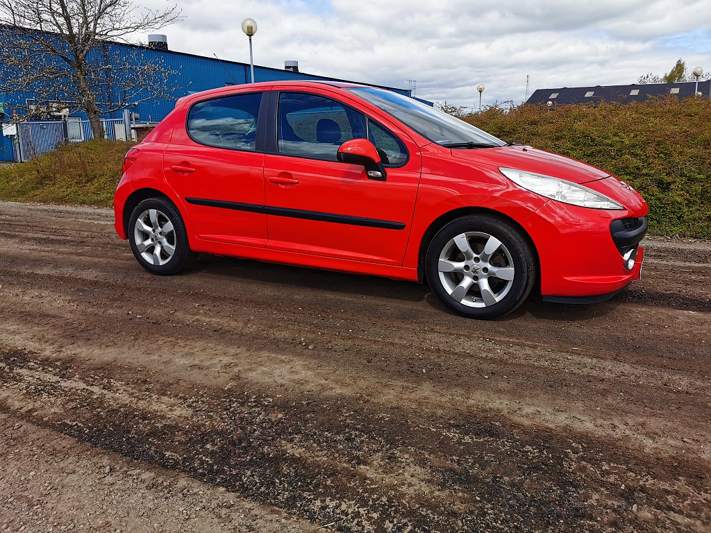Peugeot 207 5-dörrar 1.6 HDi FAP Sport 