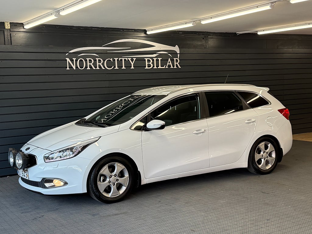 Kia Ceed cee'd_sw 1.6 CRDi / Navi / B-Kamera / Drag / Rattvärme
