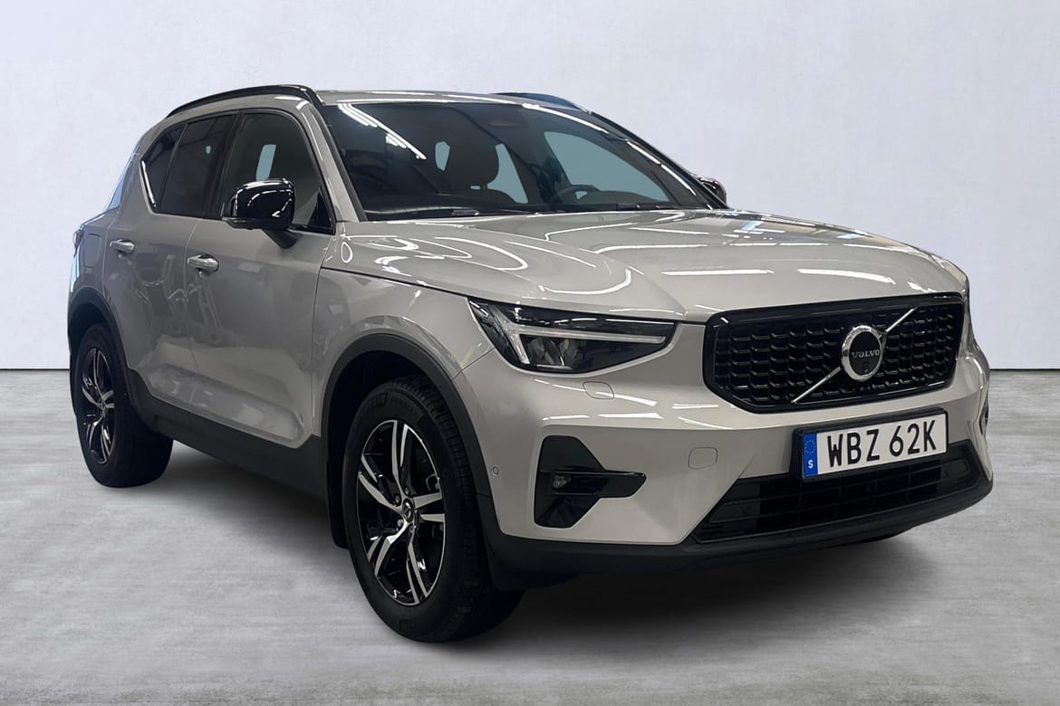 Volvo XC40 B3 FWD Bensin Plus Dark 2025, bild 6/10