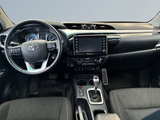 Toyota Hilux Dubbelhytt 2.4 AWD MOMS Drag Mvärme Navi B-kamera S&V – bild 8