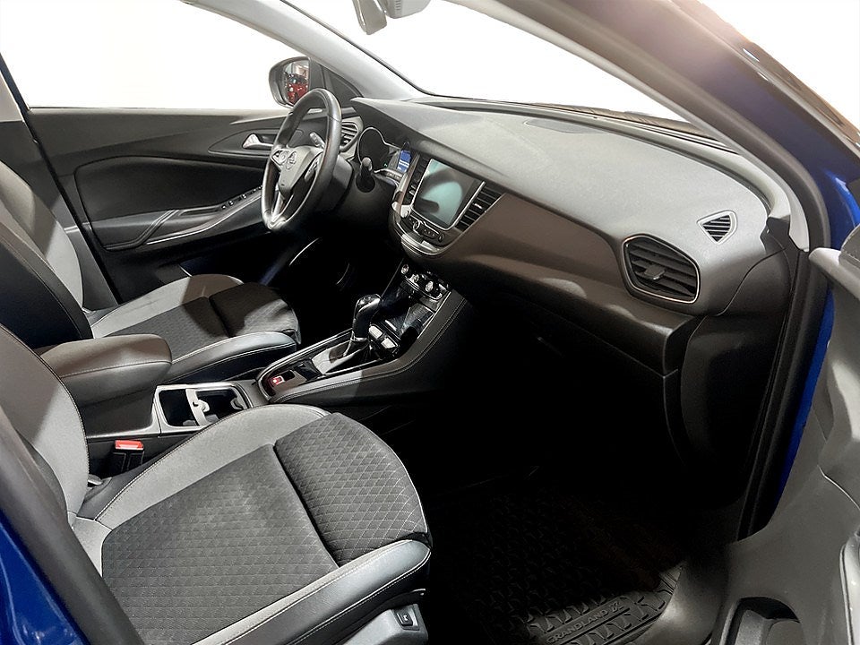 Bild på Opel Grandland X Dynamic 1.6 CDTi 120hk Aut - B-KAMERA, RATTVÄRME