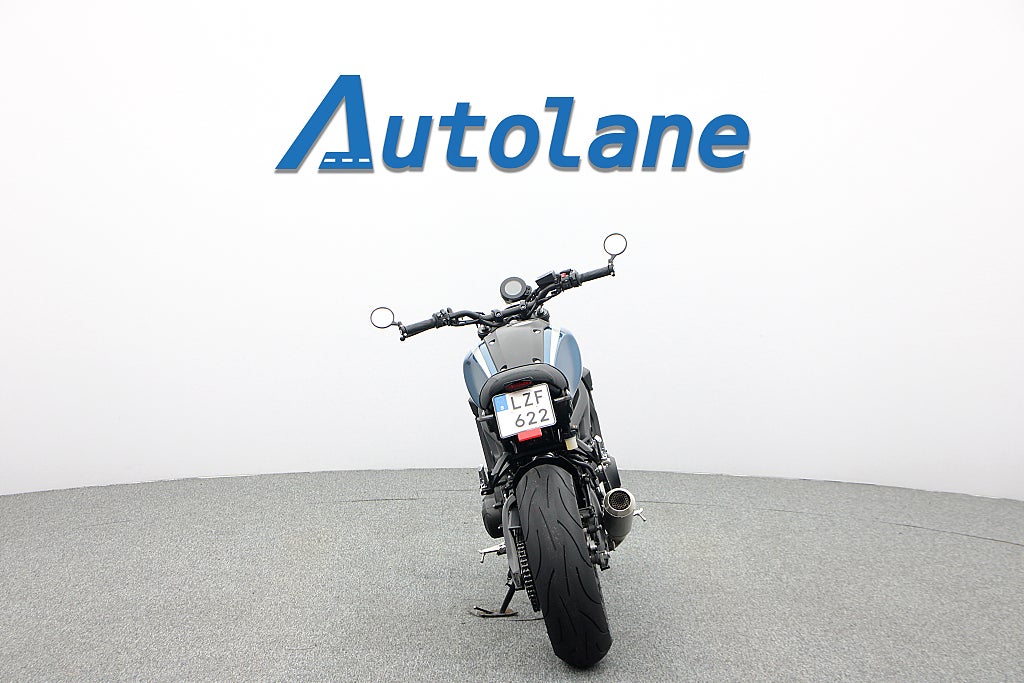 Yamaha XSR900* IX Helsystem ABS TC ABS Olika Körlägen