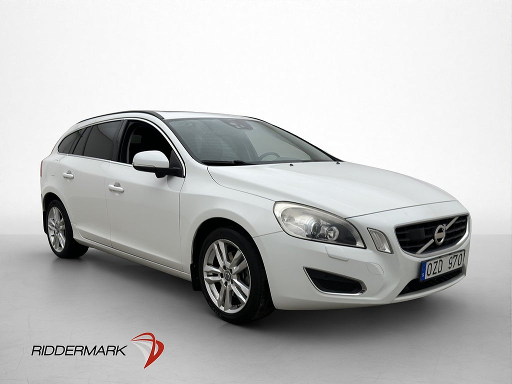 Volvo V60 D3 Momentum Taklucka VOC Värmare BLIS Navi Drag
