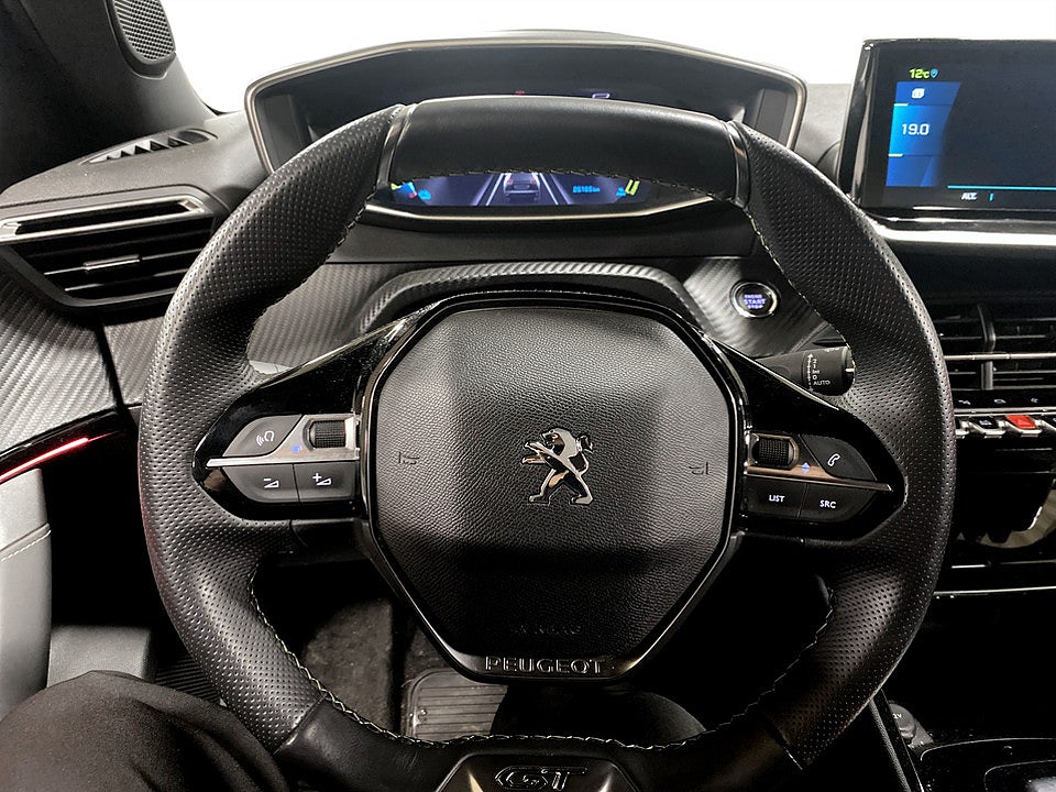 Bild på Peugeot E-2008 GT 50kWh 136hk Aut - B-KAMERA, CARPLAY