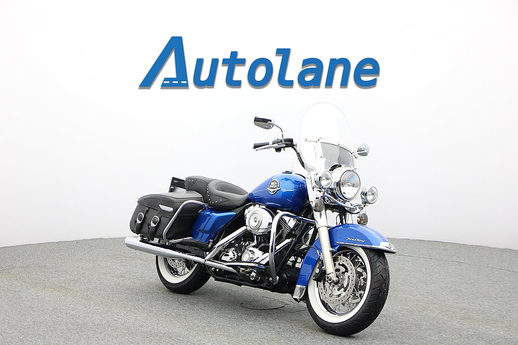 Harley-Davidson Road king Clasic * Vance & Hines, sidoväskor, motorbåge 