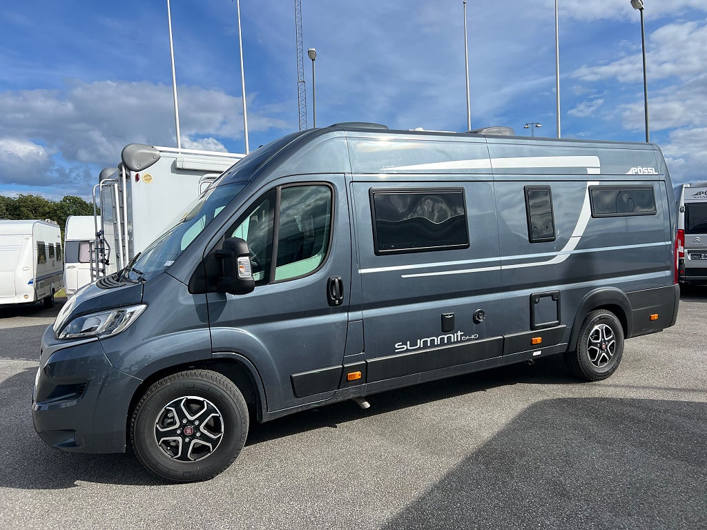 Pössl Summit 640 Prime All in Solcell Demo 180 hk  