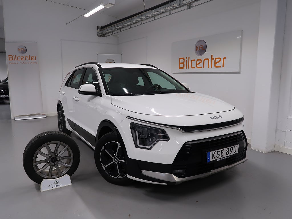 Kia Niro Plug-In-Hybrid V-Däck ingår Navi-Kamera-CarPlay-Rattvär