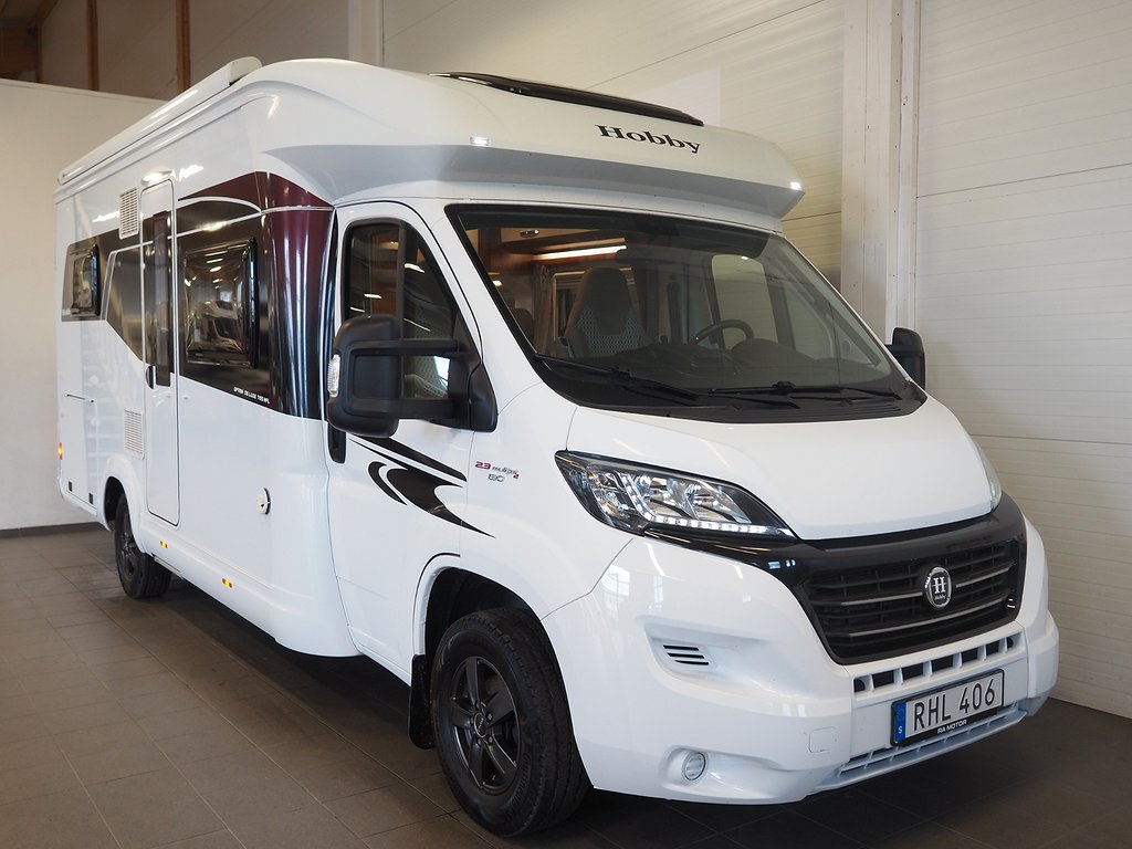Hobby Optima De Luxe T65 HFL Markis Cykelställ 3500kg 2017
