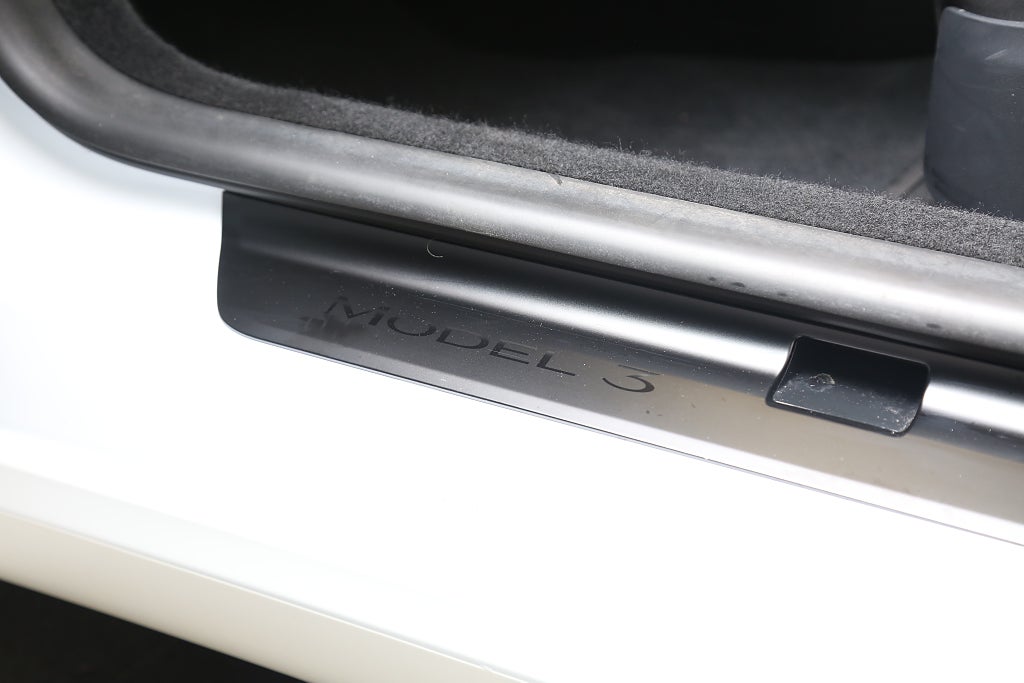Tesla Model 3 Standard Range Highland Autopilot Panorama Facelift 2024