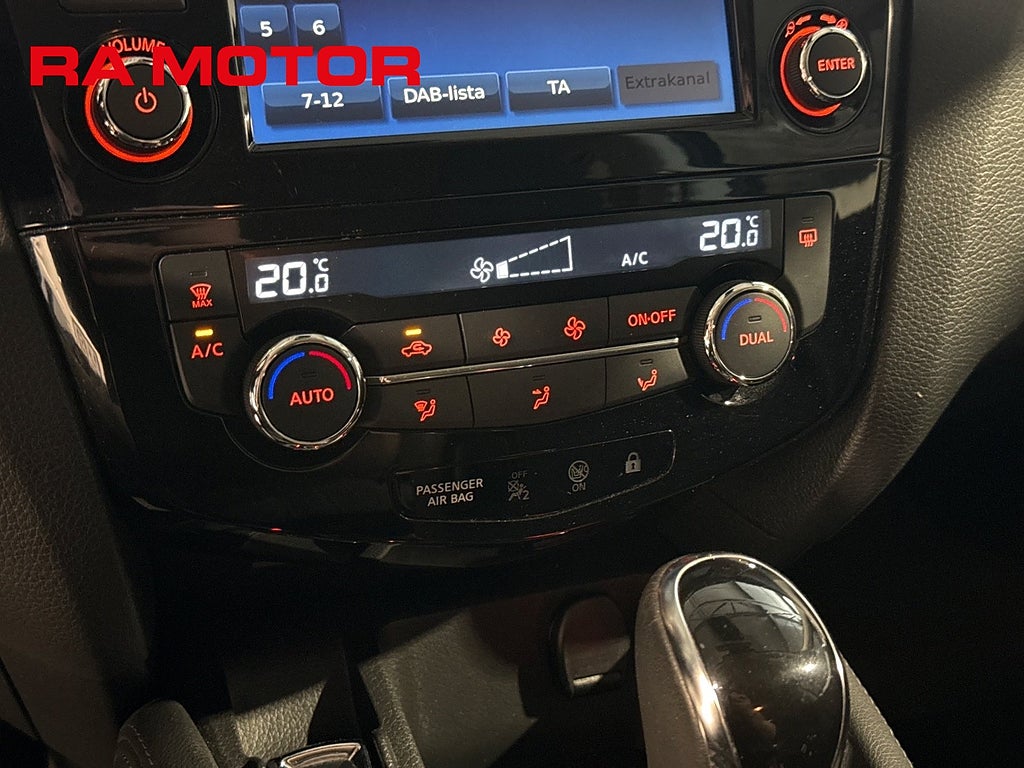Nissan Qashqai 1.2 115hk Automat N-Connecta | 360° | Navi | Låga mil | 2018