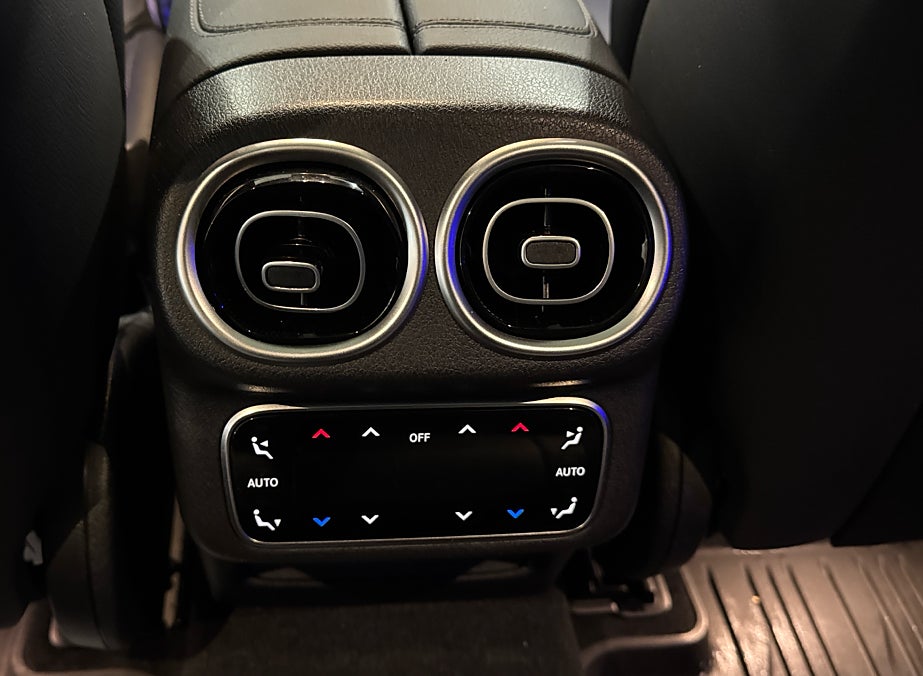 Mercedes-Benz GLC 220 d 4MATIC AMG Premium Plus Glastak Airmatic Värmare - bild 8