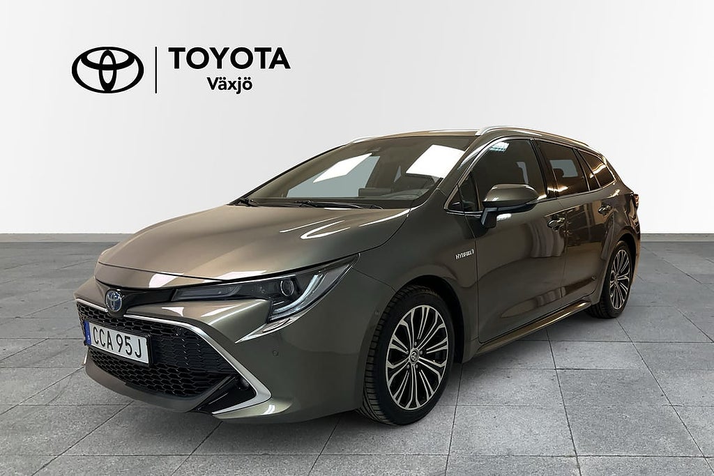 Toyota Corolla Touring Sports Hybrid Executive Drag V-hjul Head-up