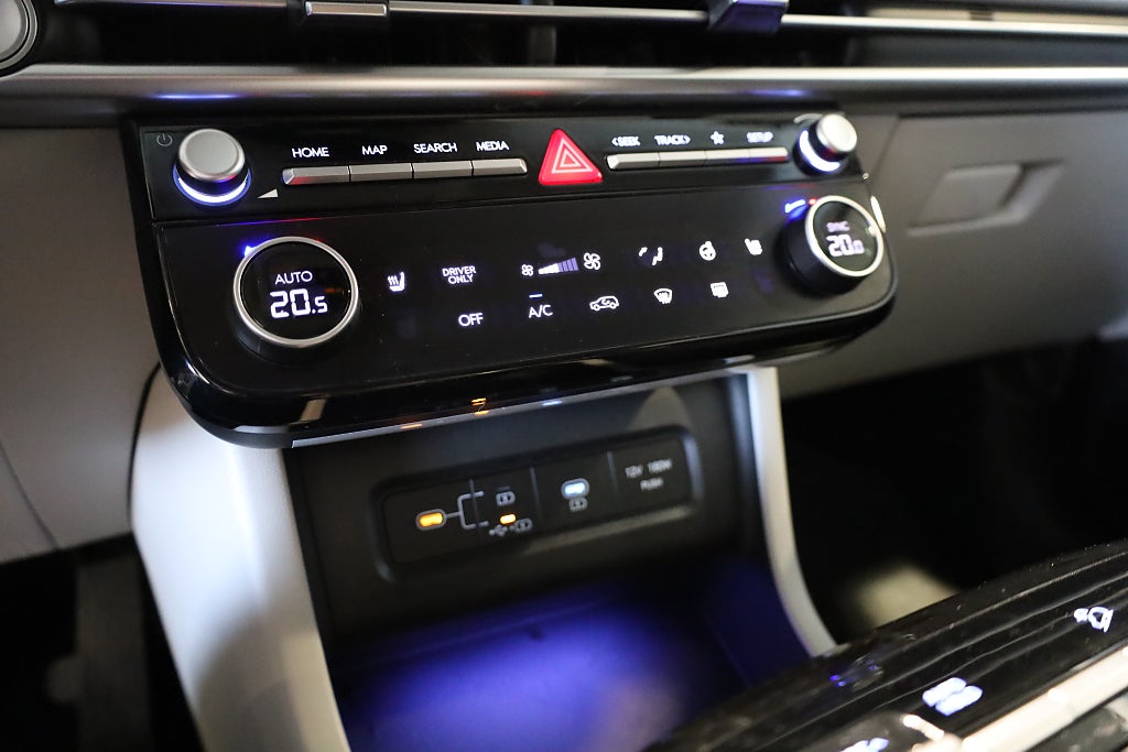 Hyundai Tucson Hybrid 1,6 T-GDi 215hk 4WD DCT Essential 2025