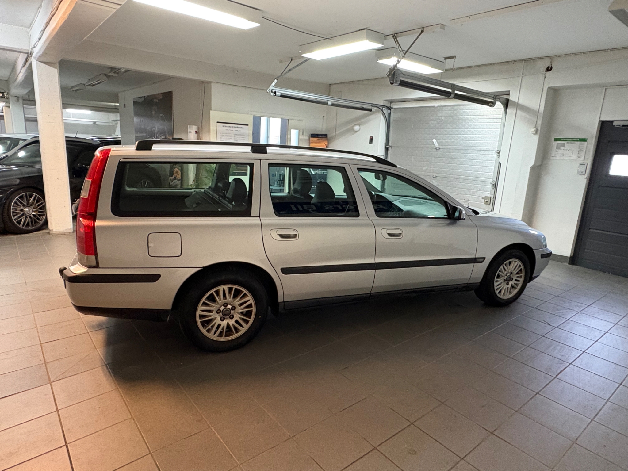 Volvo V70 2.4 Business AC funkar 2004, bild 6/10
