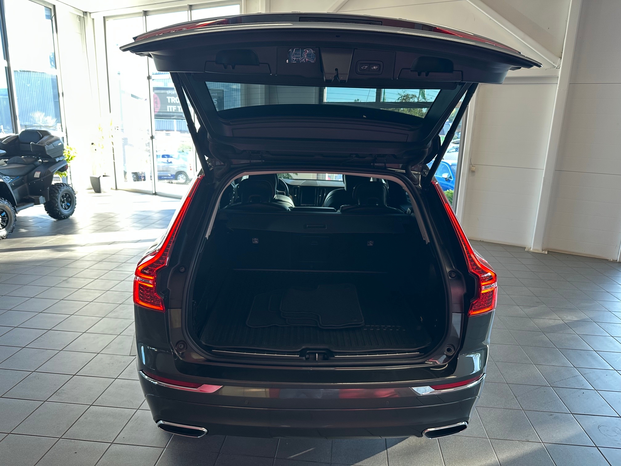 Volvo XC60 D4 AWD Inscription Backkamera 2019, kuva 7/49