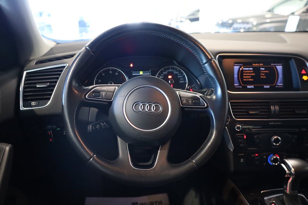 Audi Q5 2.0 TFSI 225HK Quattro AUT Design-PKT Drag Värmare PDC 2013