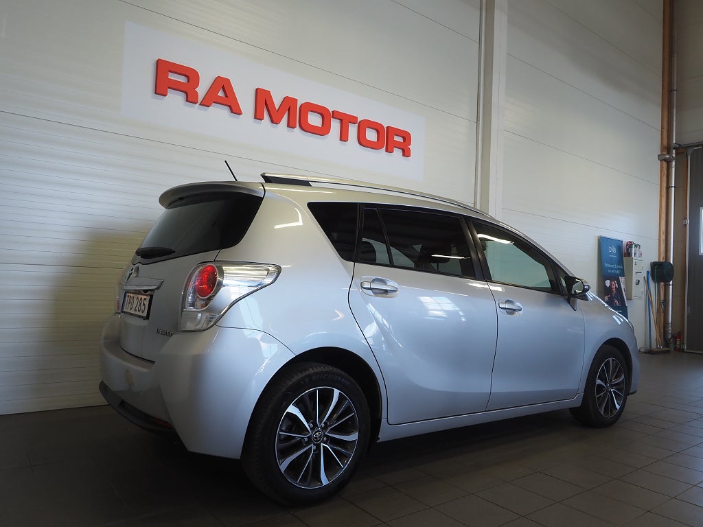 Toyota Verso 1.8 Valvematic Active Plus 7-Sits Kamera Navigation 2017
