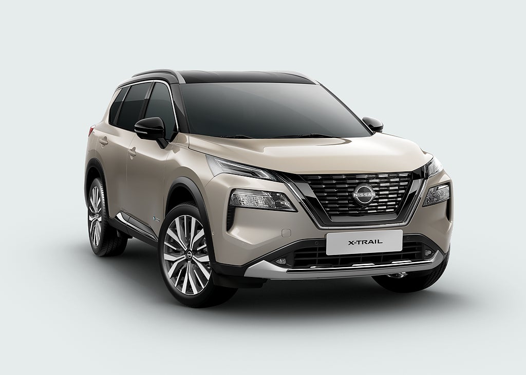 Nissan X-Trail MHEV Tekna+ 7sits MY25 Ink 4st service Lager bil