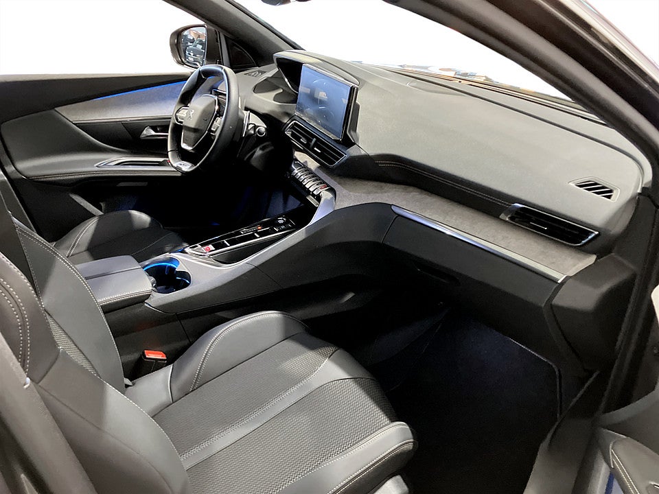 Bild på Peugeot 3008 GT 1.2 PT 130hk Aut B-KAMERA CARPLAY
