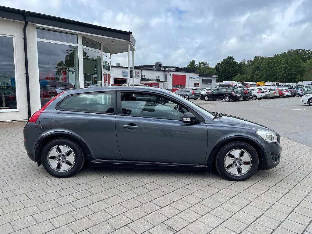 Volvo C30 1.6D DRIVe Momentum 109 hk Dragkrok