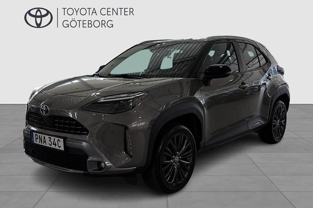 Toyota Yaris Cross YARIS CROSS 1,5 HYBRID AWD-I - ADVENTU...