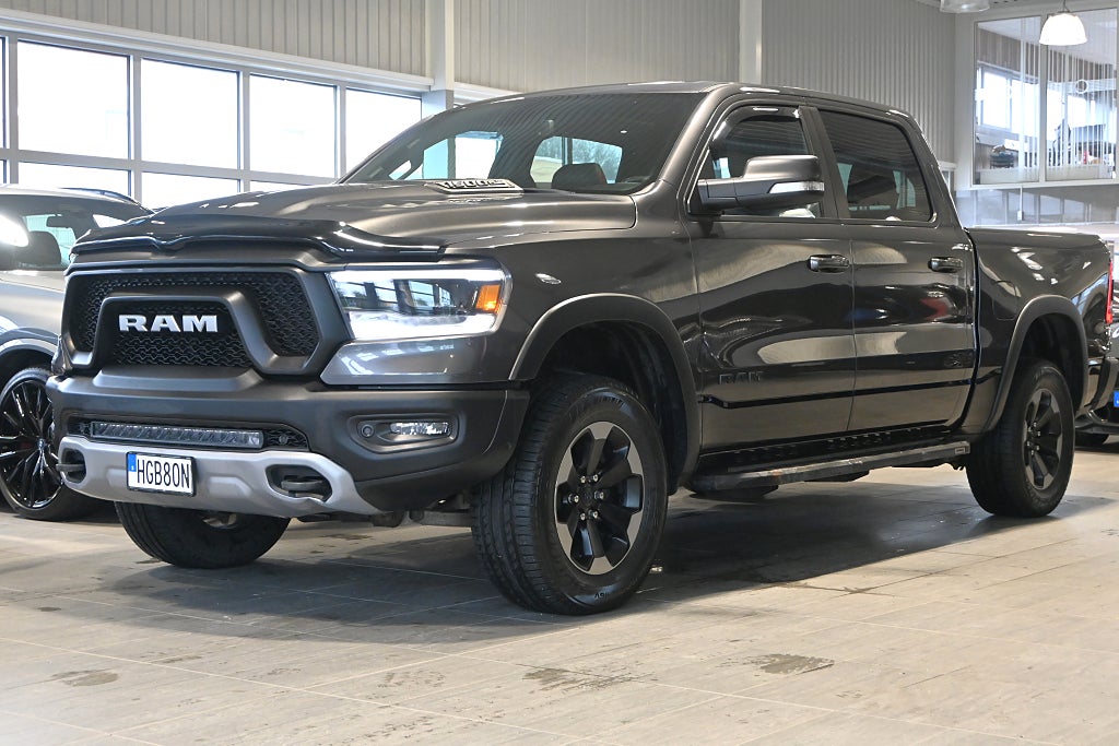 RAM 1500 Crew Cab V8 HEMI REBEL Luft Pano Alpine 
