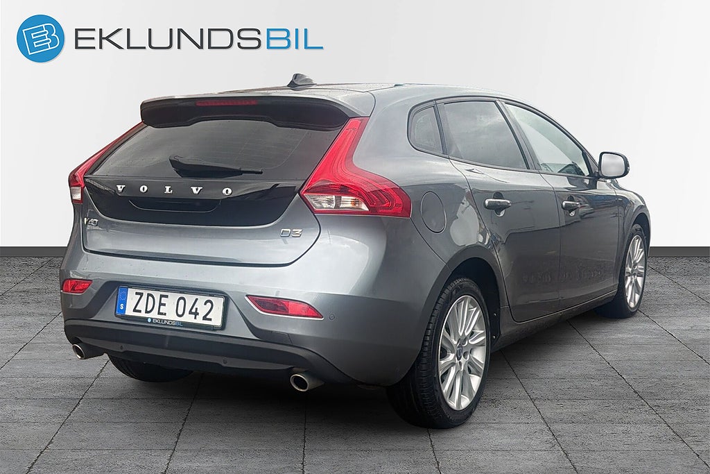 Volvo V40 2018