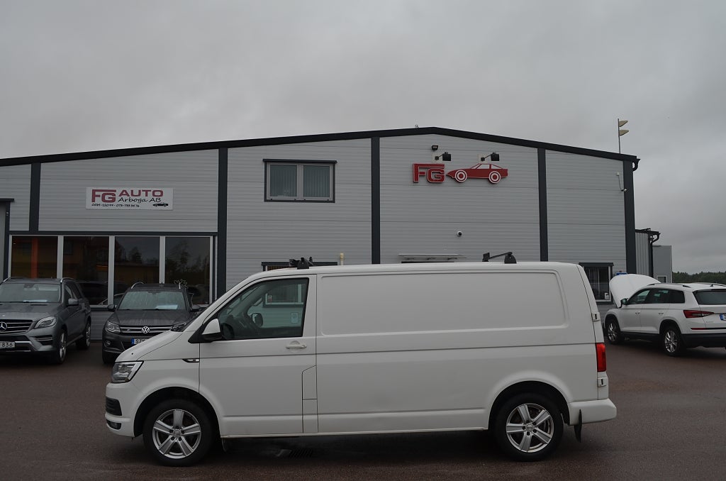 Volkswagen Transporter T30 2.0 TDI 4Motion 150 hk Drag Lång MOMS Euro 6