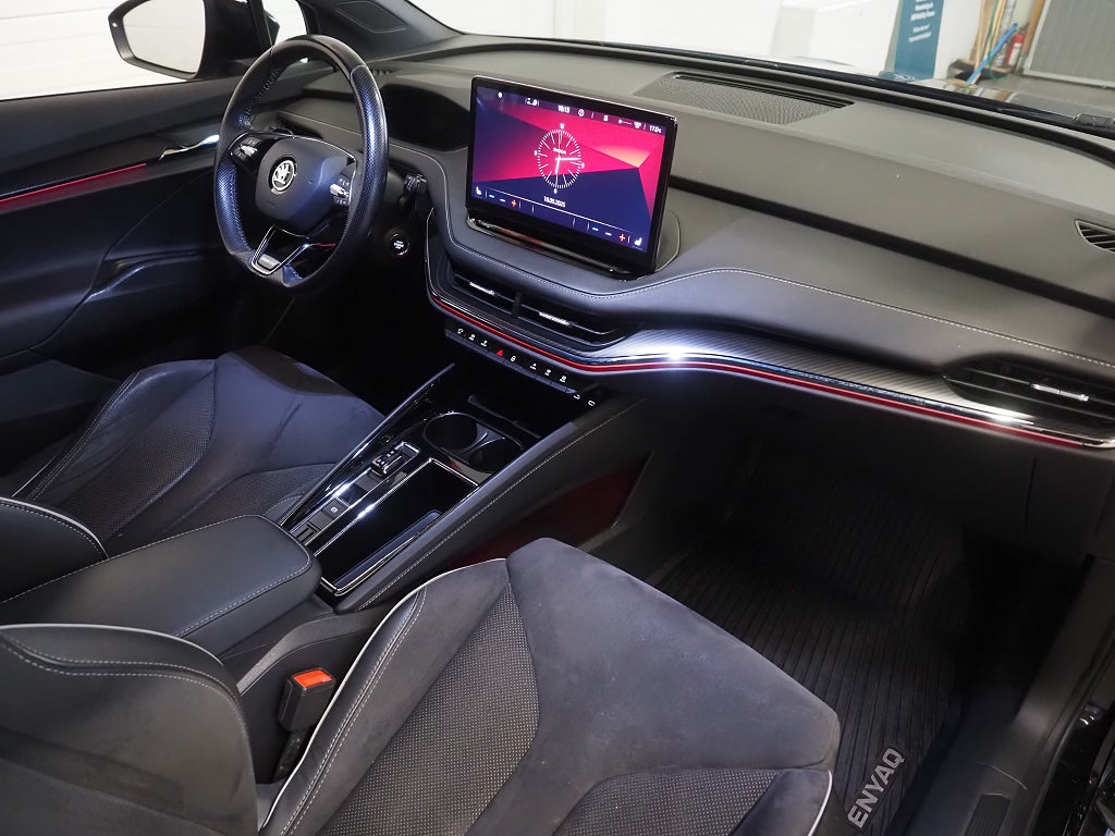 Skoda Enyaq iV 80 204hk Sportline Dragkrok Navi Kamera Keyless 2022