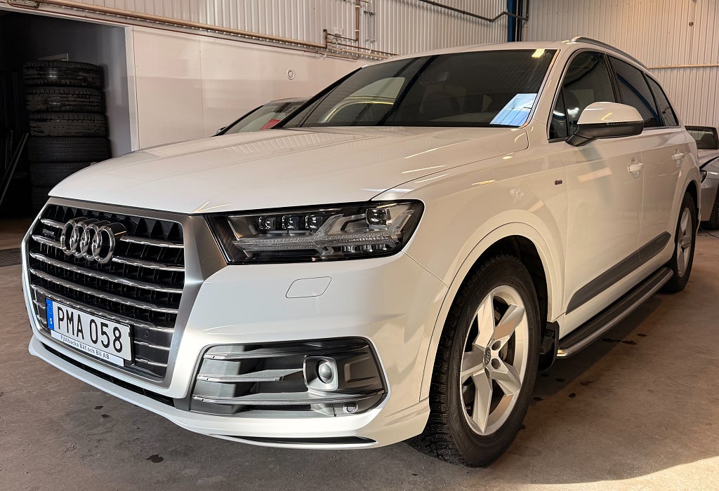 Audi Q7 3.0 TDI V6 quattro S Line, Sport Edi Pano Drag Luftfj