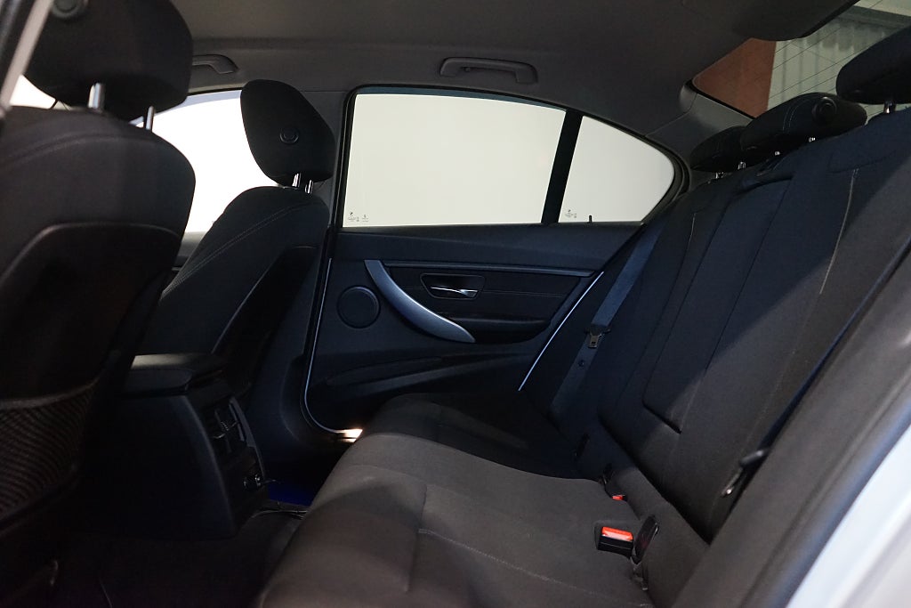 BMW 320I xDrive Sedan Sport line Automat Dragkrok 184hk