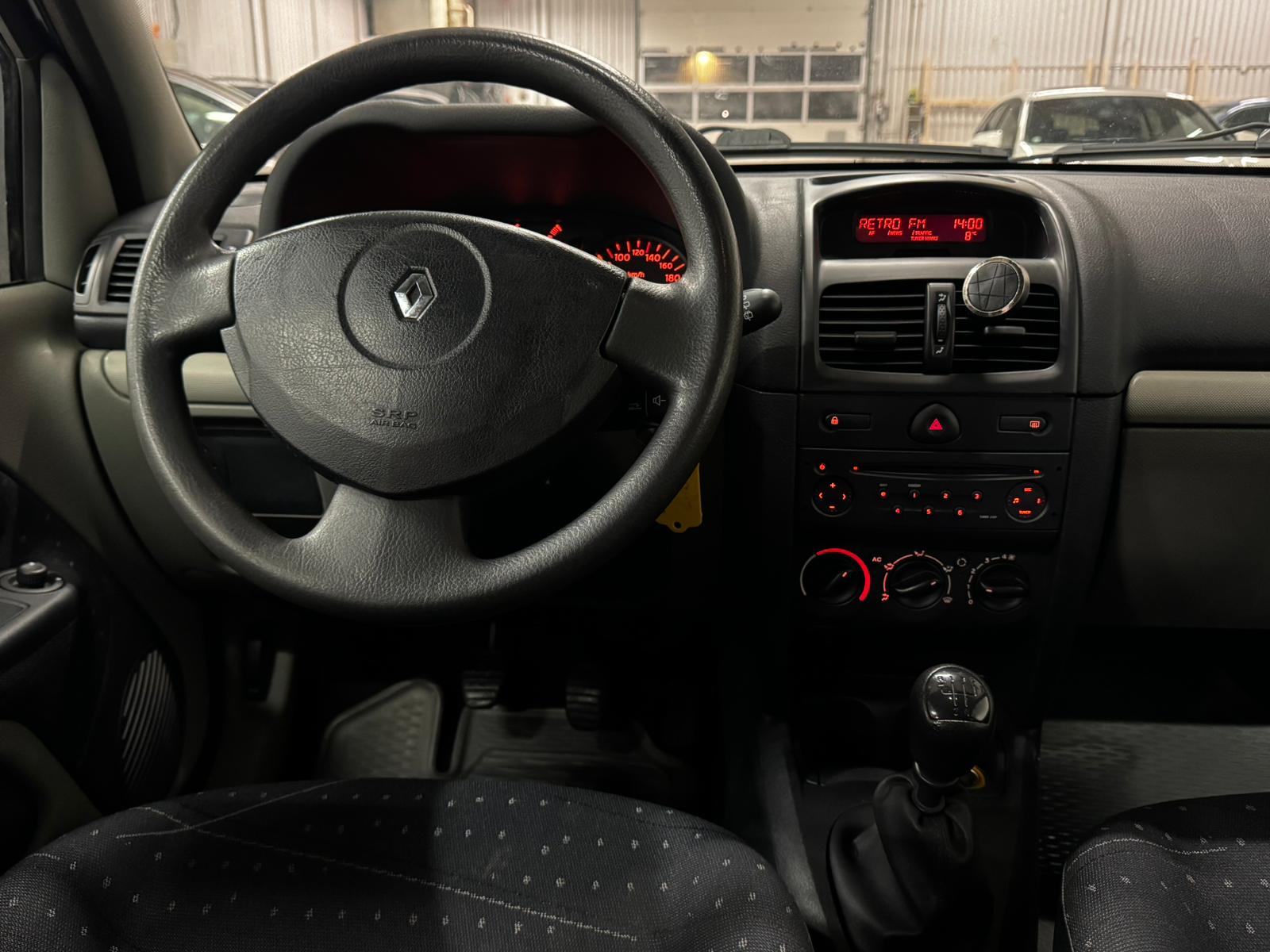 Renault Clio 2003, bild 7/52