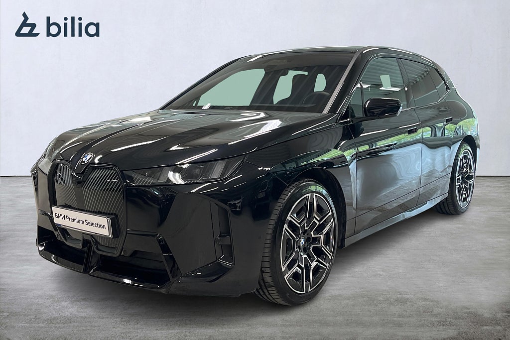 BMW iX xDrive 60 M-Sport | Charged | Innovation | Drag | 360 