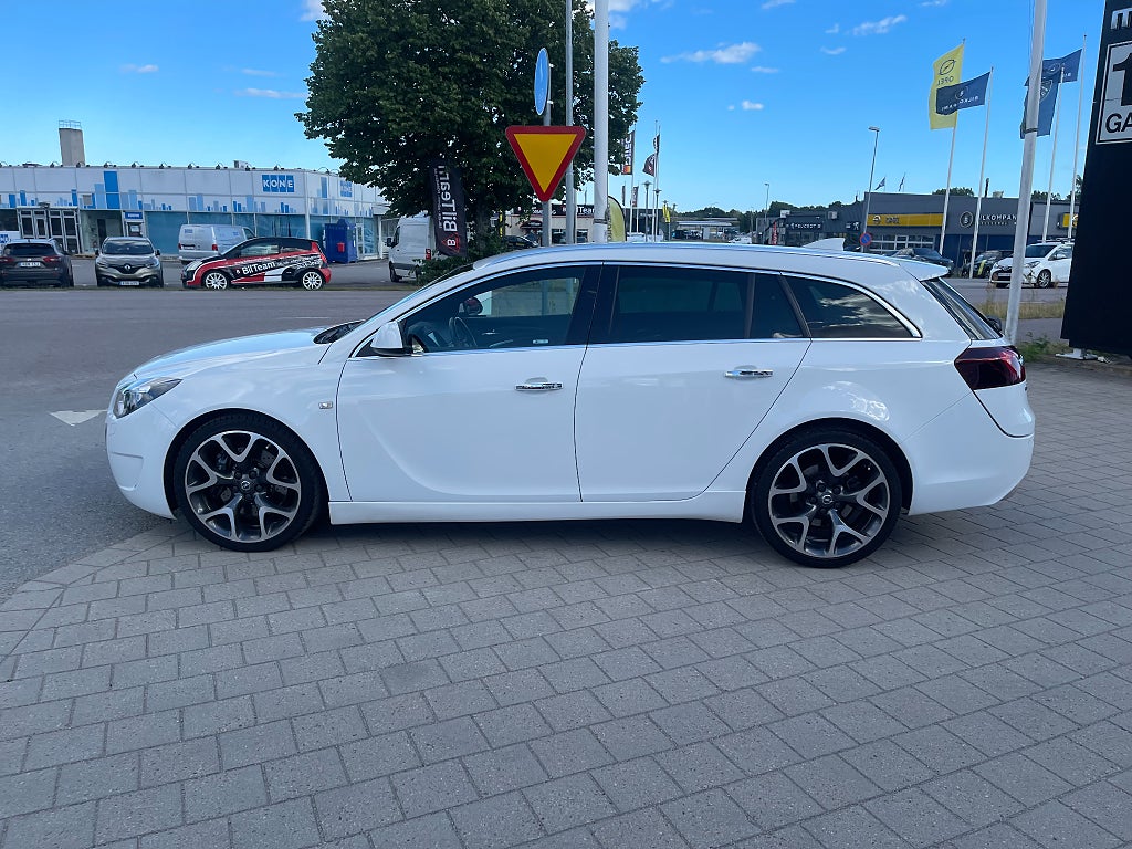 Opel Insignia OPC Sports Tourer 2.8 V6 Turbo 4x4 OPC 325 hk *RECARO*