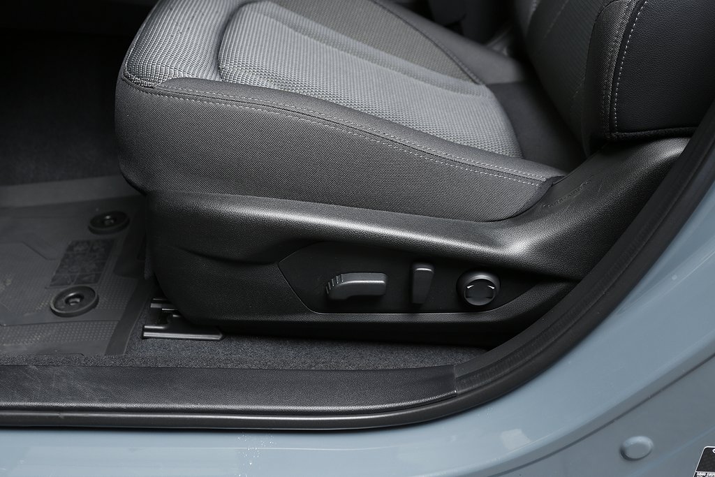 Subaru Crosstrek 2.0i e-Boxer Limited AWD CVT | Låg Skatt 2025