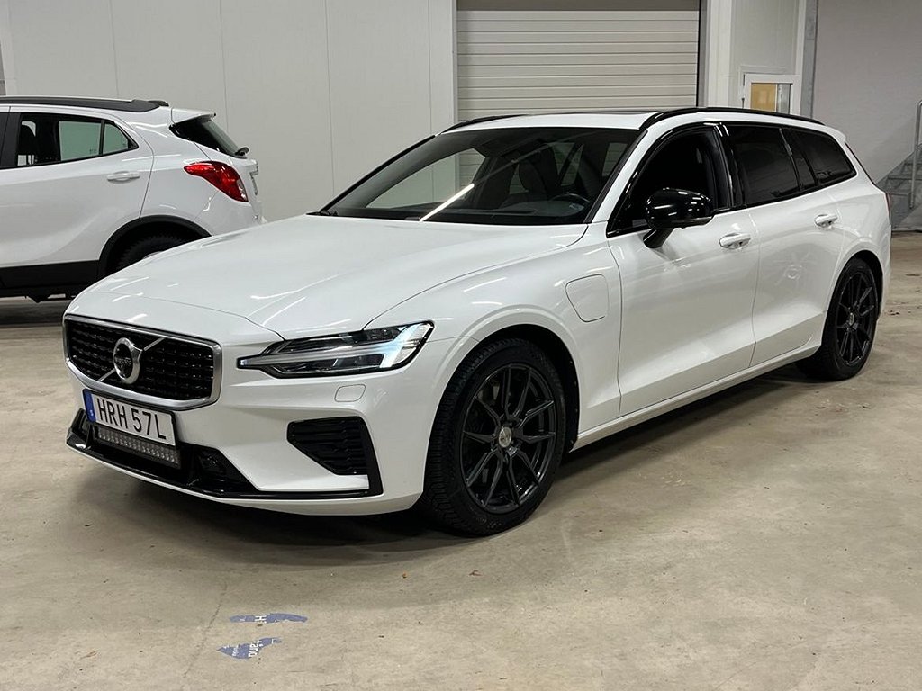 Volvo V60 T8 TE R-Design *V-hjul/Drag/Pano/SE SPEC*