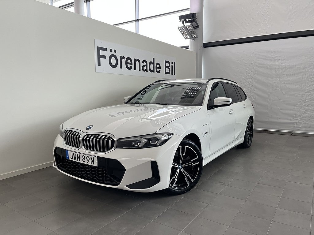 BMW 330e xDrive Touring M Sport Drag HiFi Park Assist 