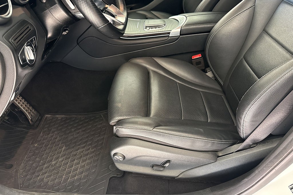 Mercedes-Benz GLC 300 de 4MATIC Aut AMG Line P-värm Drag Kamera Moms miniatyr 8