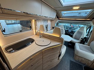 Husbil-halvintegrerad Eura Mobil Profila 720 EB 14 av 21