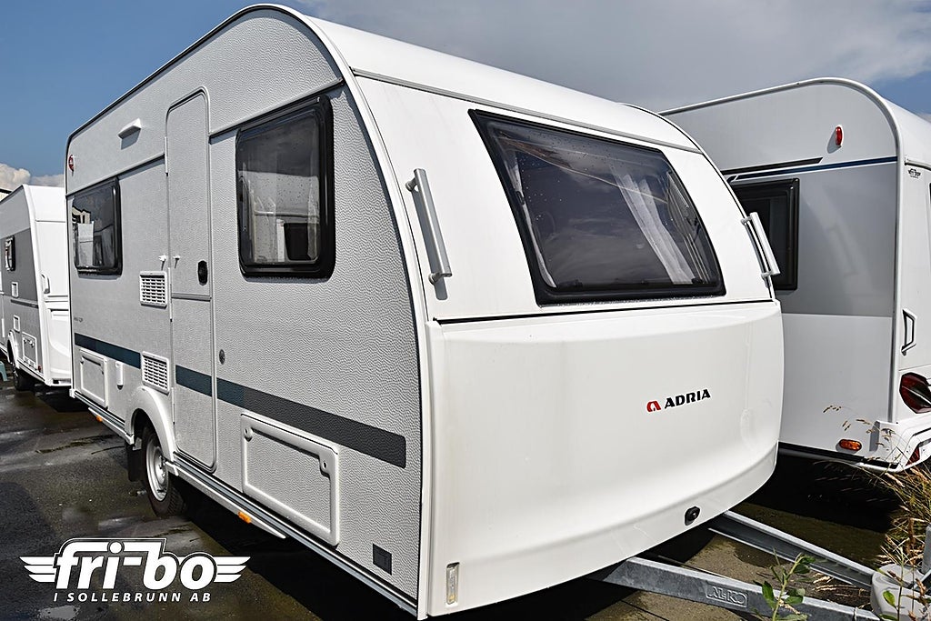 Adria 422 PY Altea, Dubbelbädd