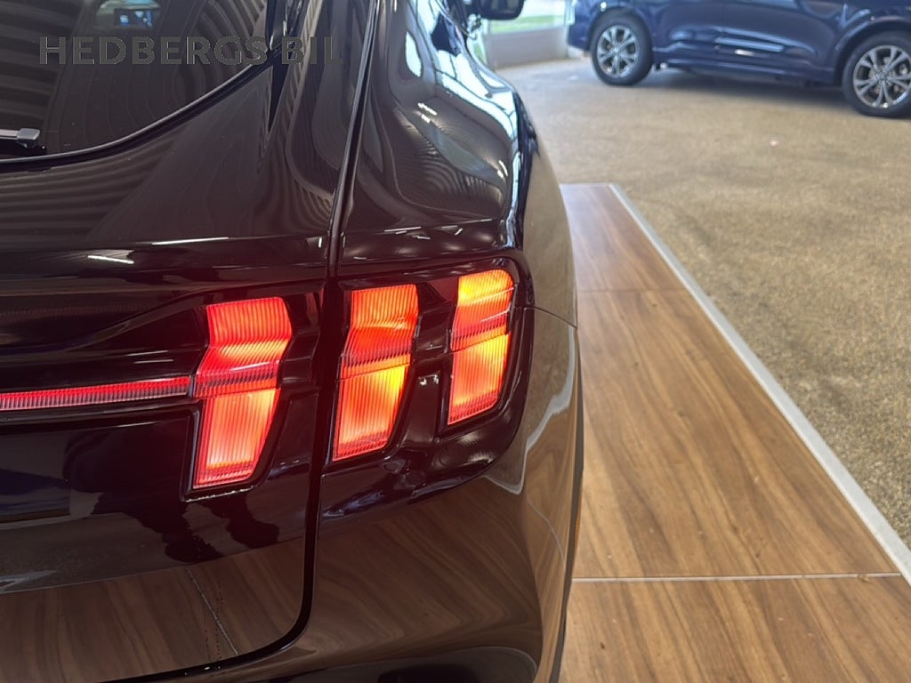 Ford Mustang Mach-E Standard Range RWD thumbnail