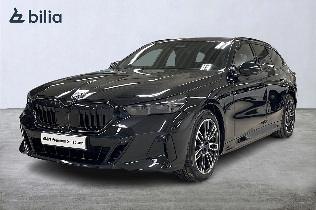 BMW 530e xDrive Touring M-Sport | DEMOBIL | Drag | Head-Up | H&K