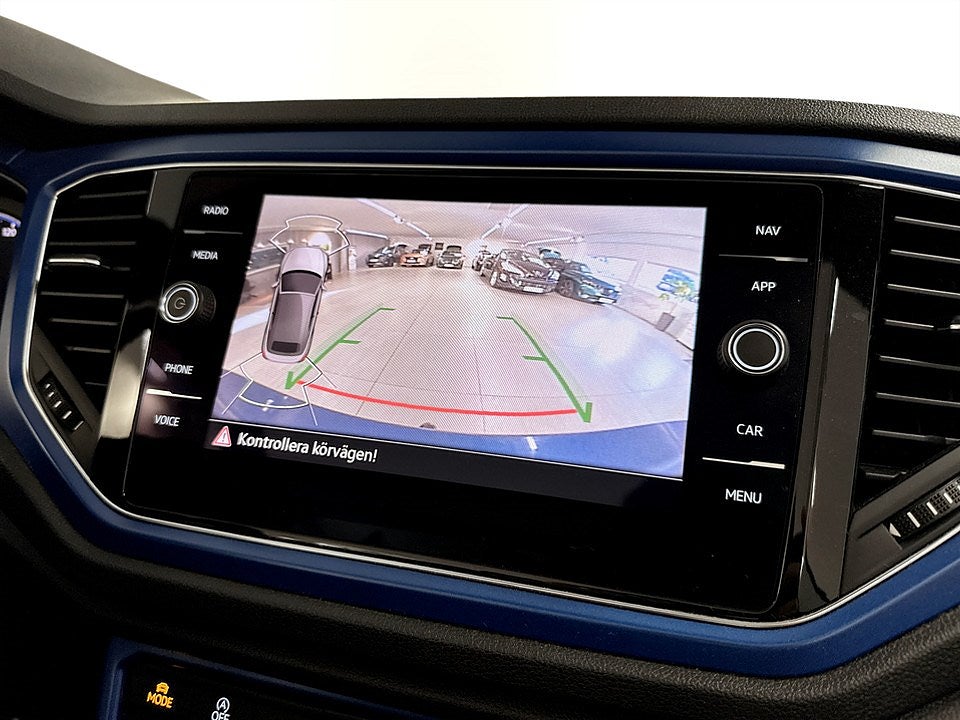 Bild på Volkswagen T-Roc R-Line 1.5 TSI 150hk Aut - B-KAMERA, CARPLAY