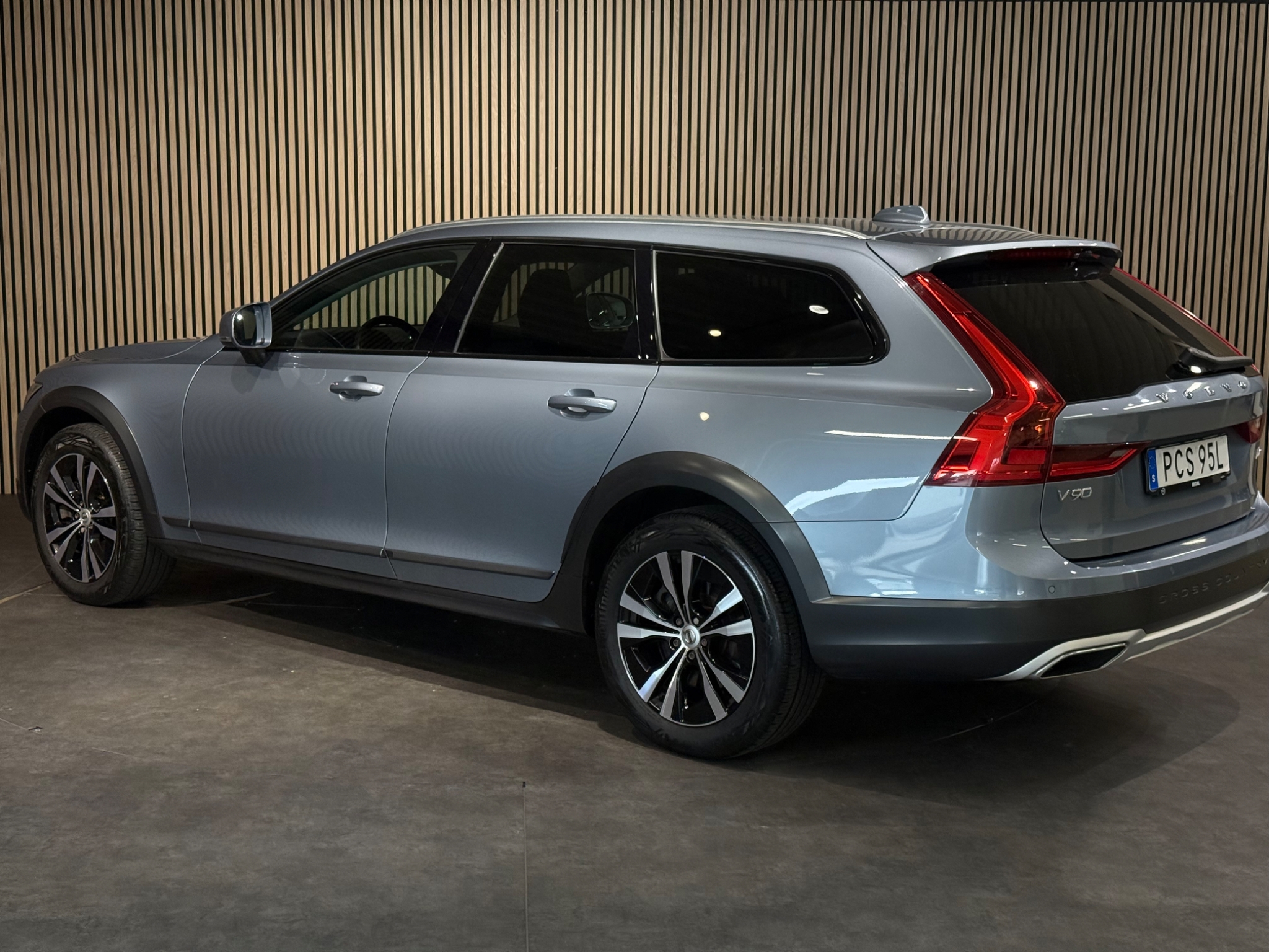 Volvo V90 Cross Country 2019, kuva 6/55