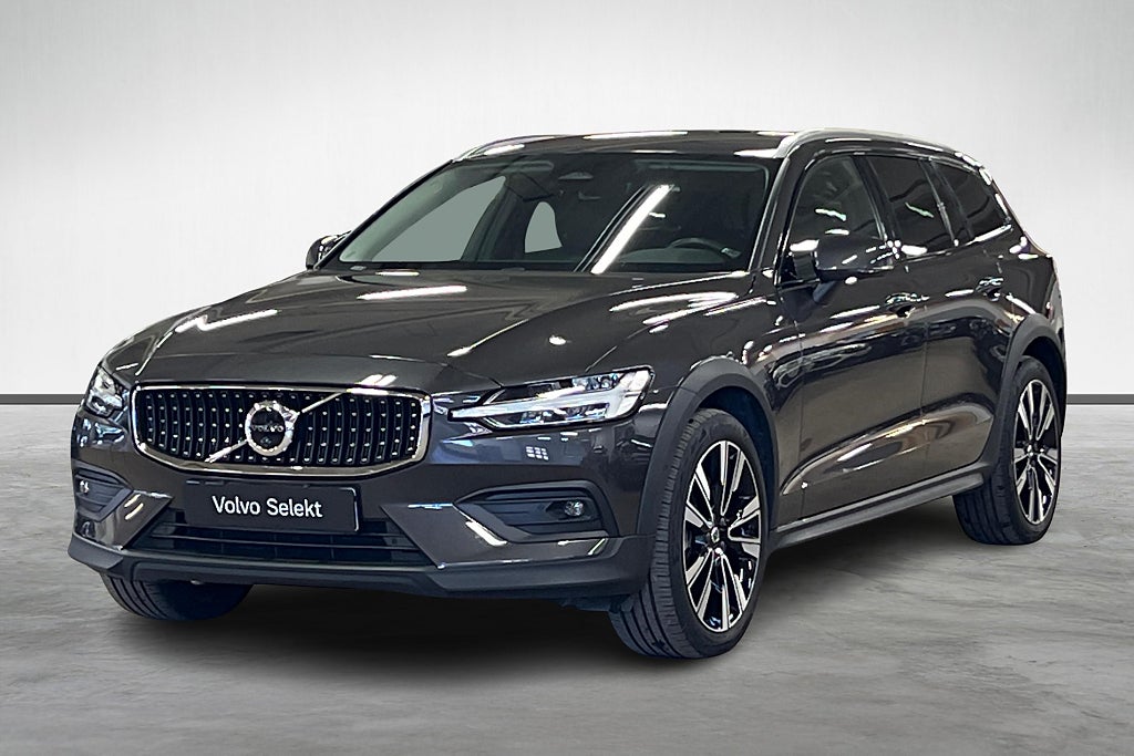 Volvo V60 Cross Country B4 AWD Diesel Plus/Dragkrok/360 kamera/Harman Kardon