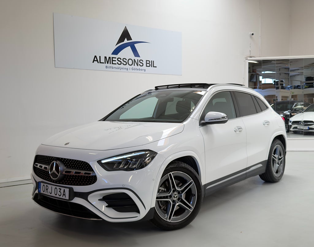 Mercedes-Benz GLA 200 7G-DCT AMG Line Advanced Plus, Panorama, Dragkrok.