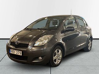 Toyota Yaris 5-dörrar 1.33 Dual VVT-i Värmare S&Vdäck ISOFIX