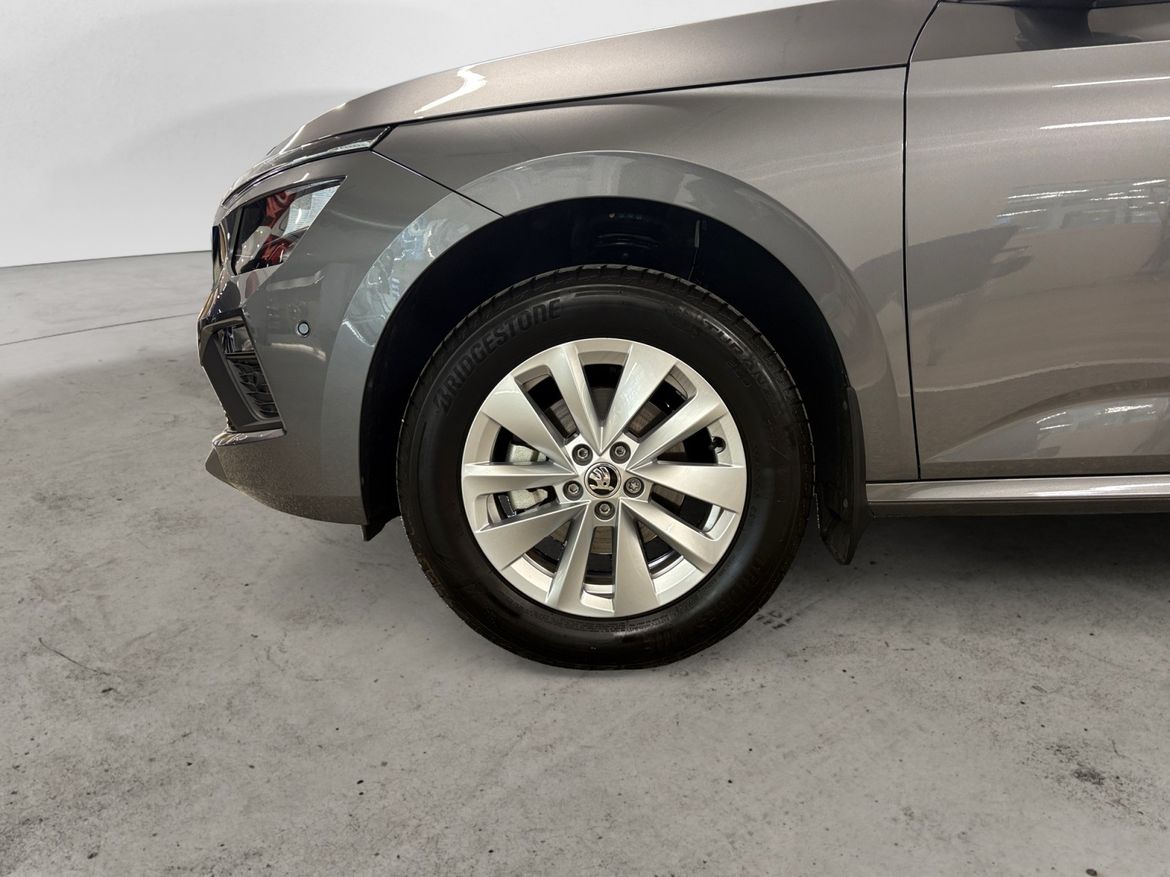 Skoda Kamiq 1,0 TSI 115 HK Selection DSG 2024, bild 4/10