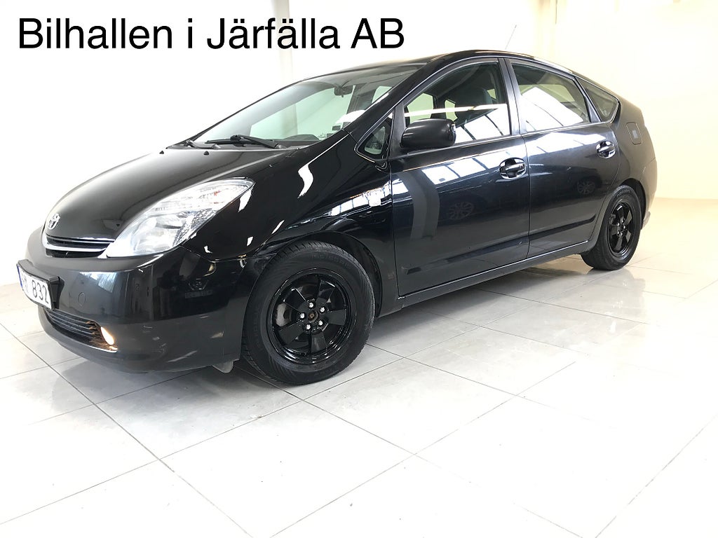 Toyota Prius 1.5 VVT-i,  5 ägare , Ny bes ,serva ,GPS 112HK